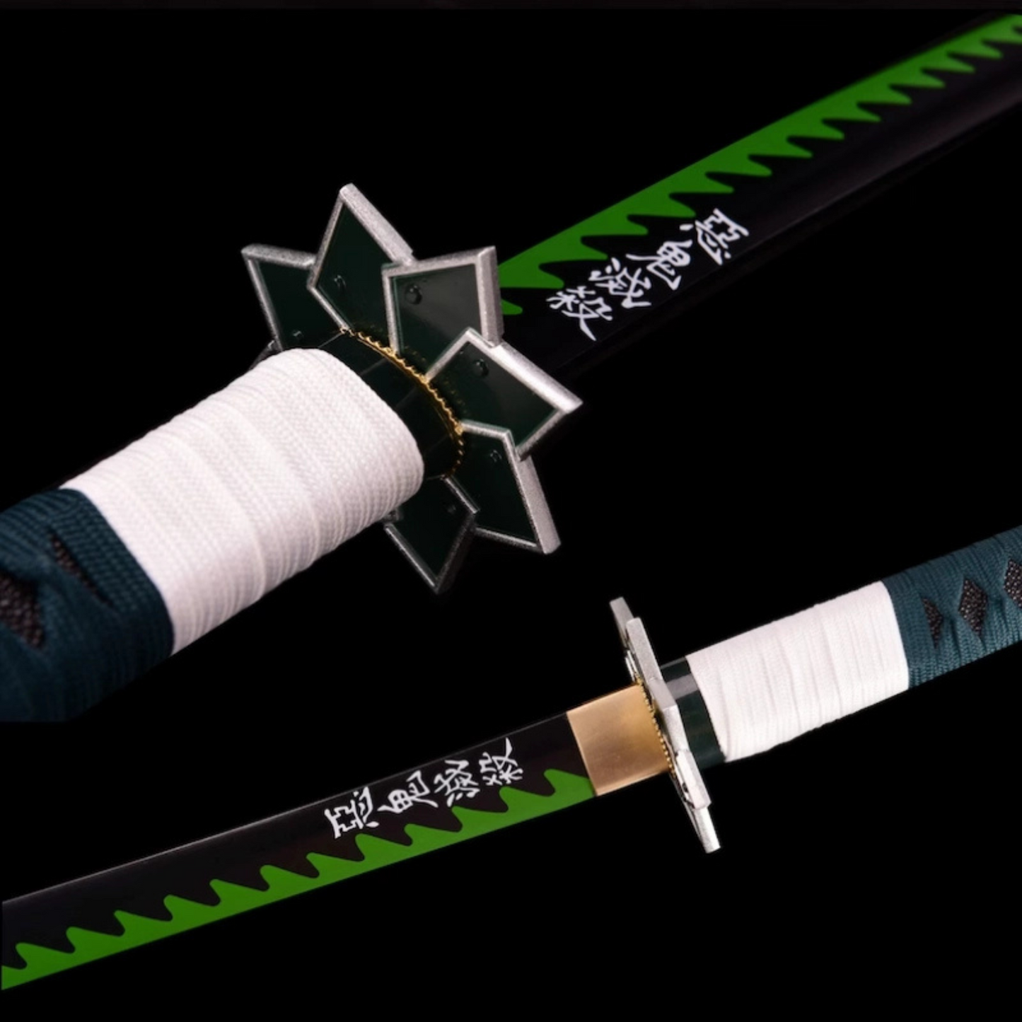 Demon Slayer Sanemi Shinazugawa wooden katana with green-edge blade and black cracked scabbard, dismantled edition