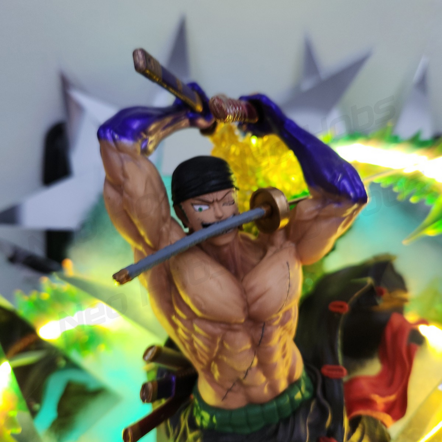 One Piece: Roronoa Zoro Broken Mirror Action Figure with LED lights, energy slashes, and shattered glass effect – approx. 30cm.