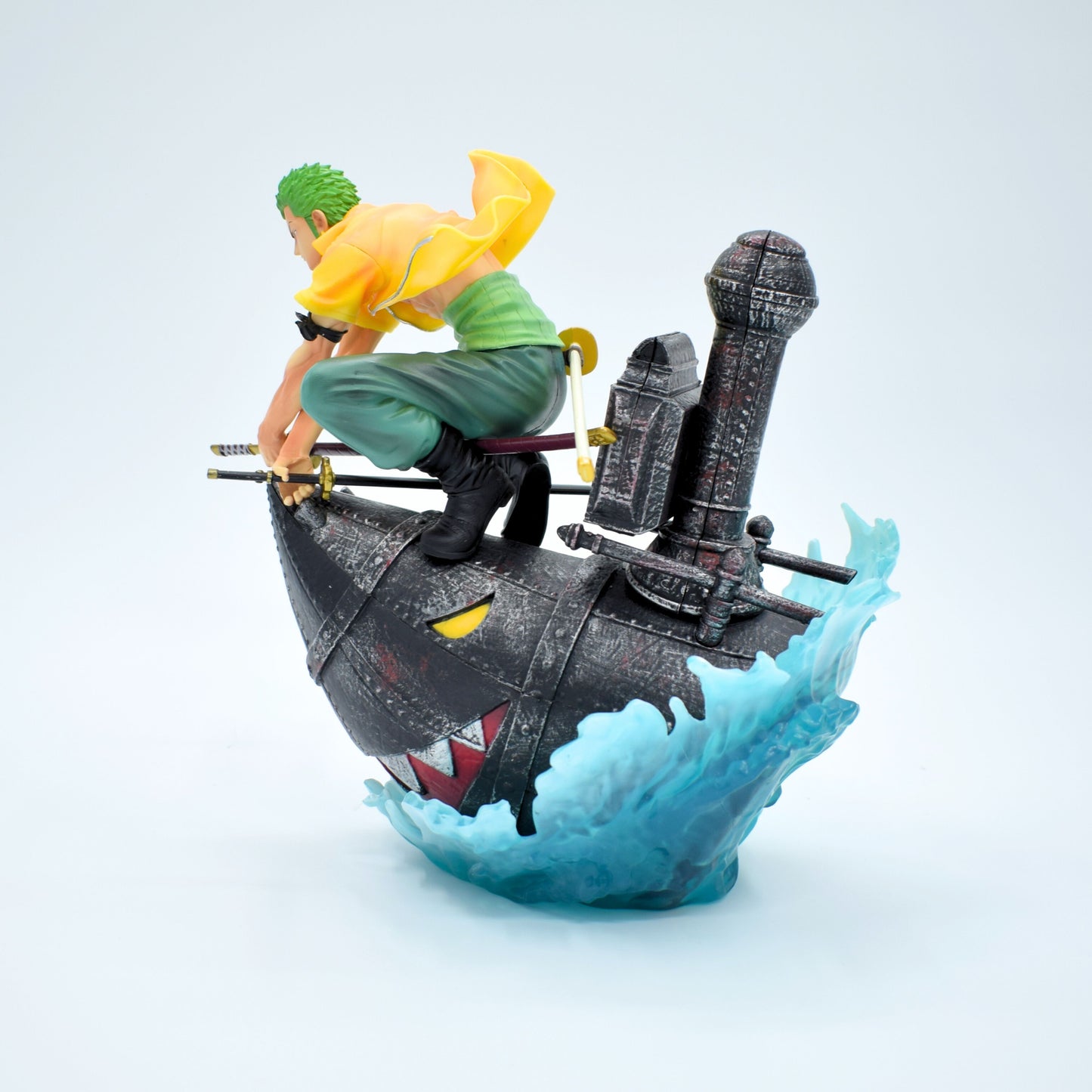 One Piece : Roronoa Zoro Boat Battle Figure
