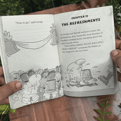 Captain Underpants and the Wrath of the Wicked Wedgie Woman (Captain Underpants)