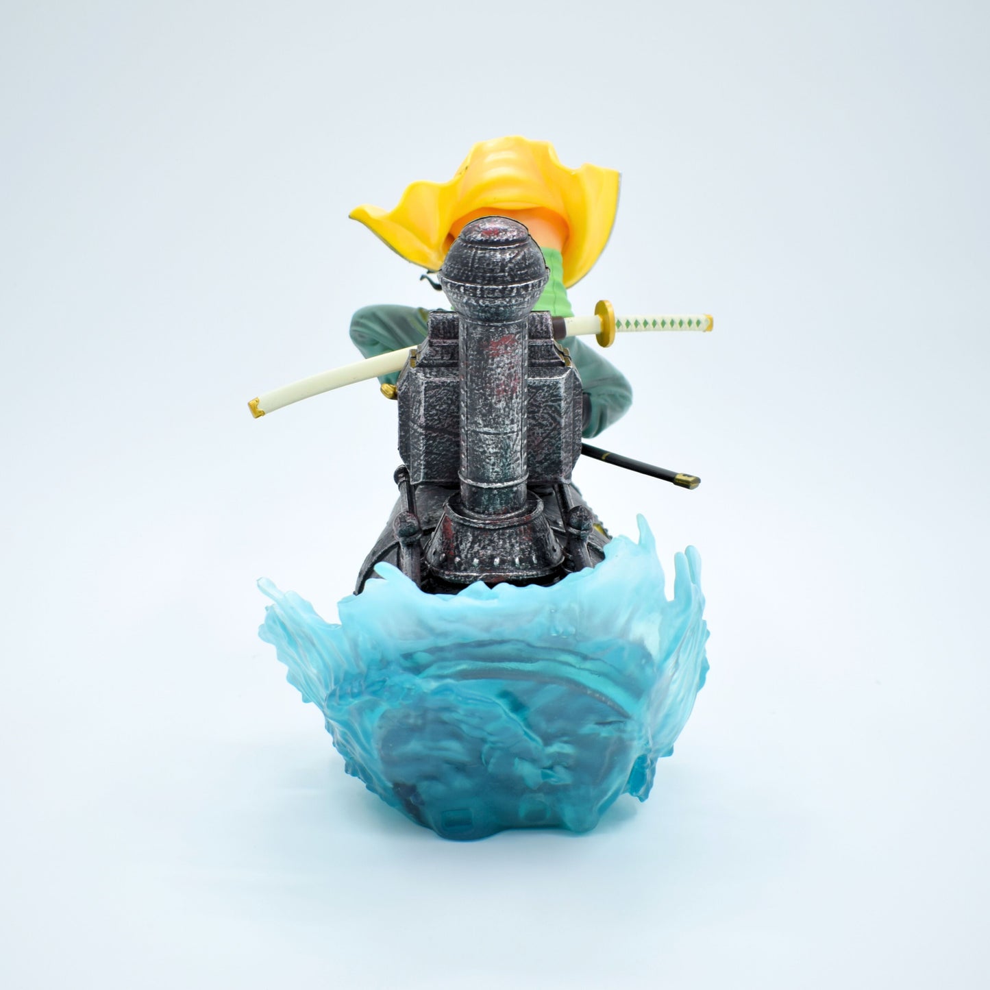 One Piece : Roronoa Zoro Boat Battle Figure