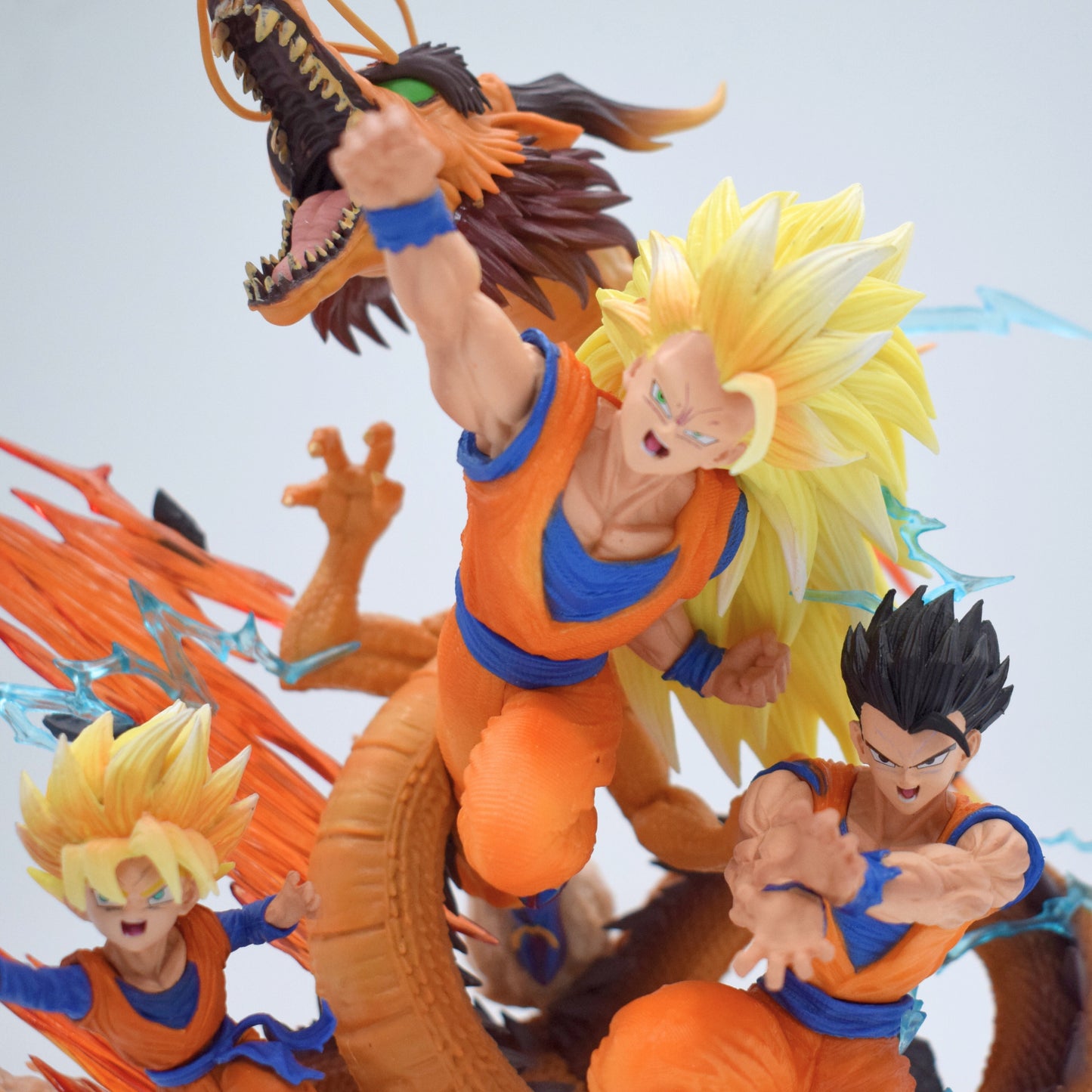 Super Saiyan Family Diorama Statue