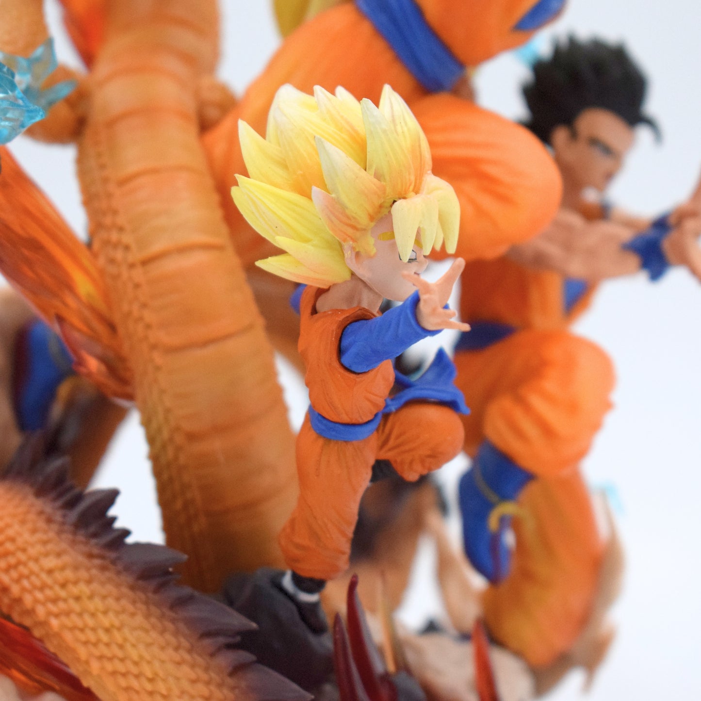 Super Saiyan Family Diorama Statue