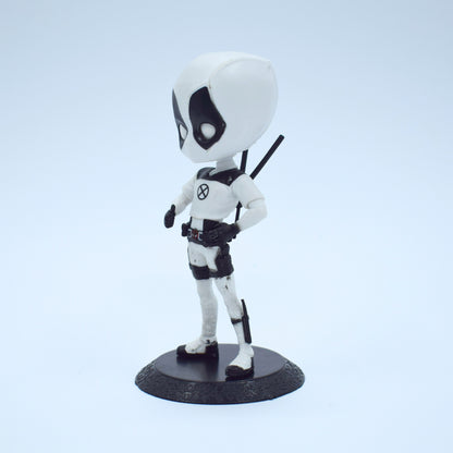 Deadpool White Suit Q Posket (15 CM)