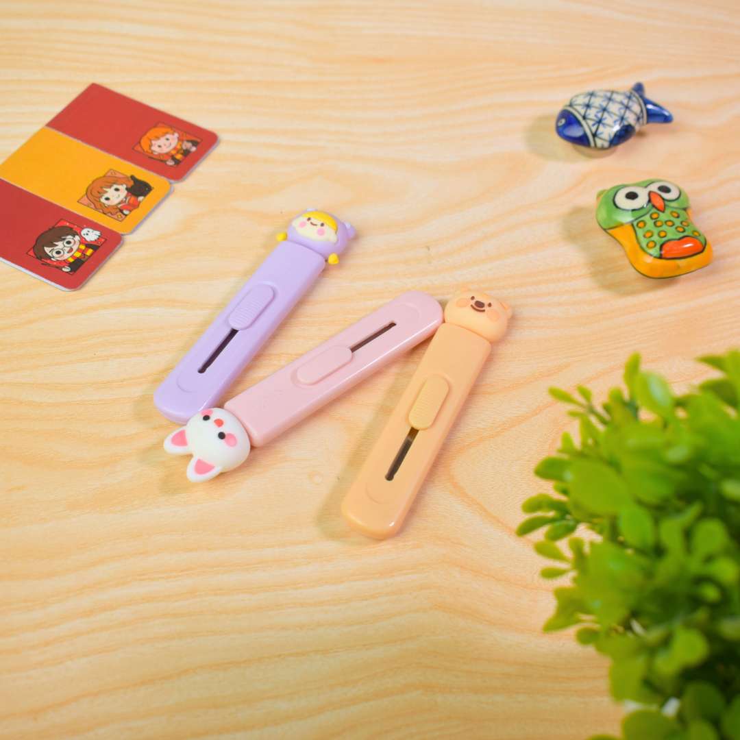 Cute Mini Utility Cutter – Cartoon Character Paper Cutter for Kids (Assorted)