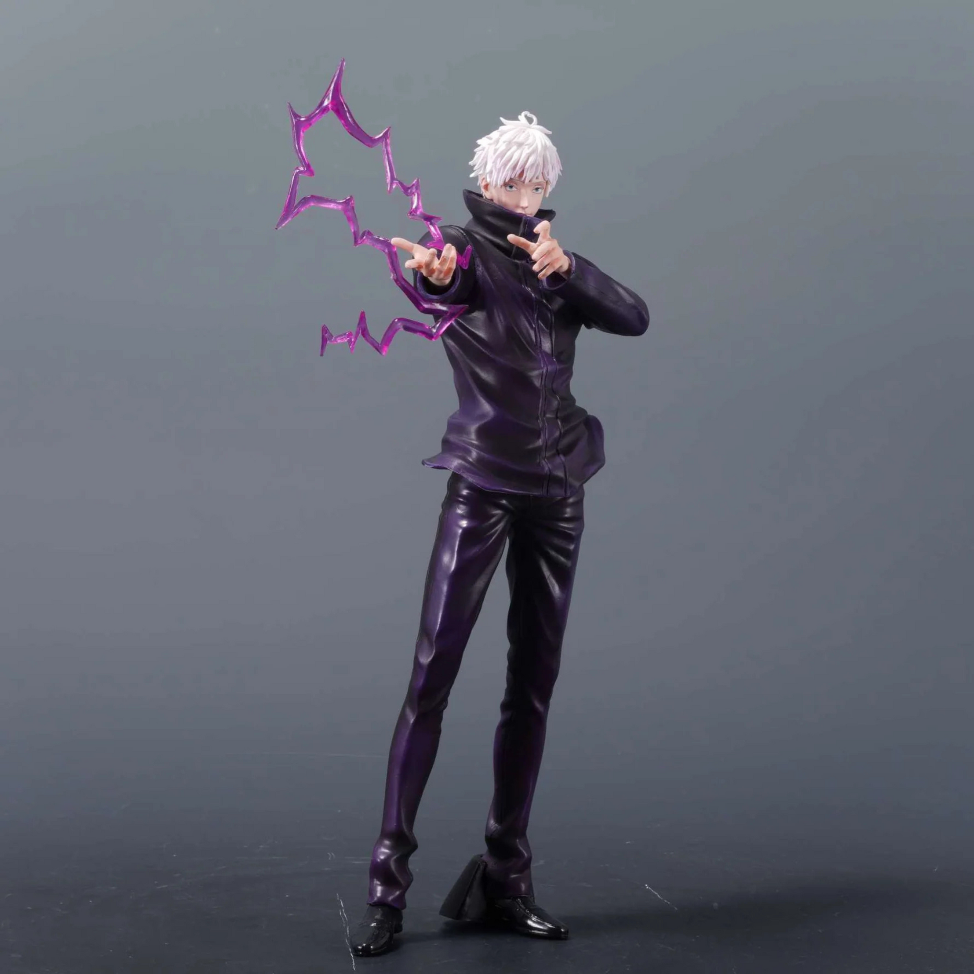Satoru Gojo action figure performing cursed energy blast – 31cm Jujutsu Kaisen PVC collectible