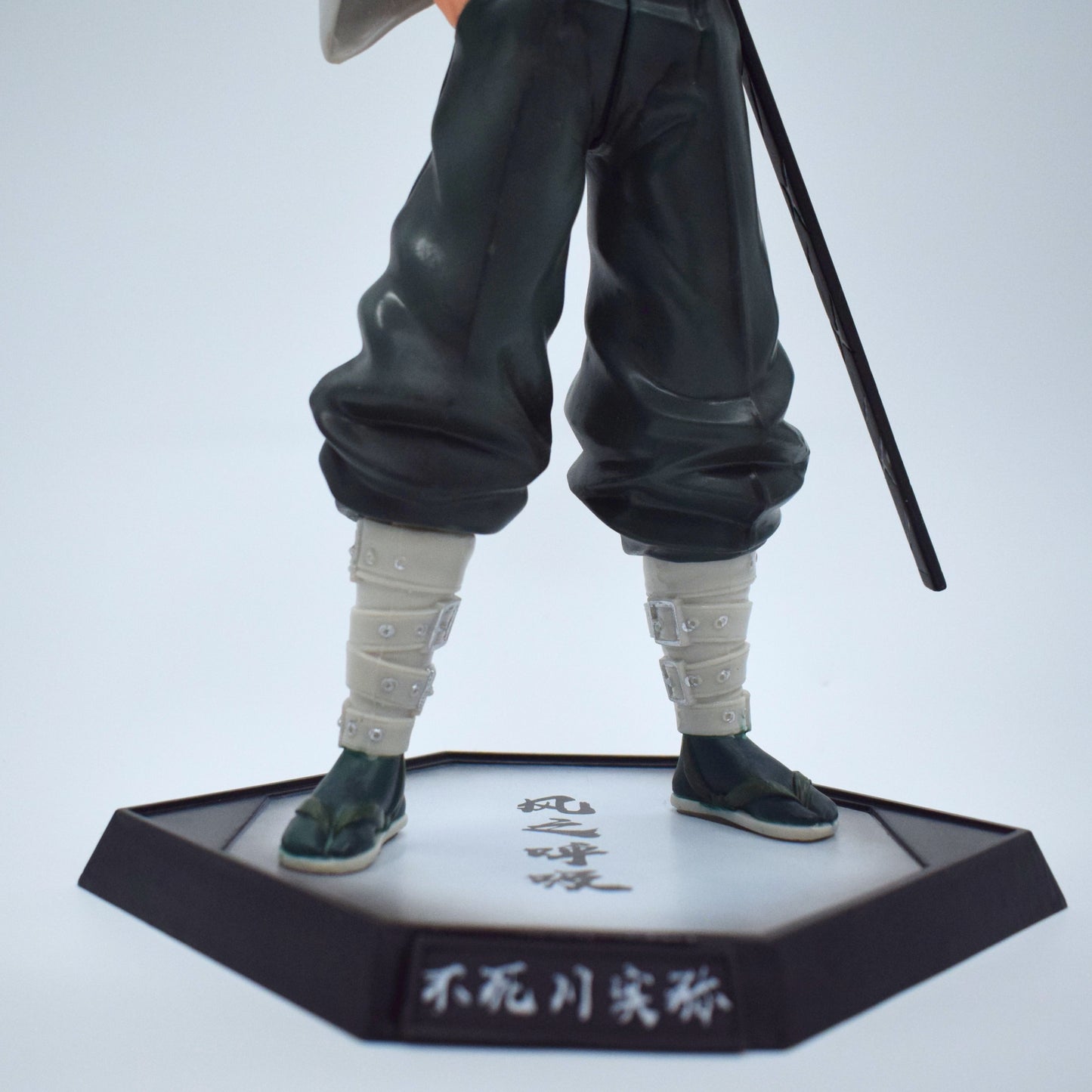 Sanemi Shinazugawa Action Figure