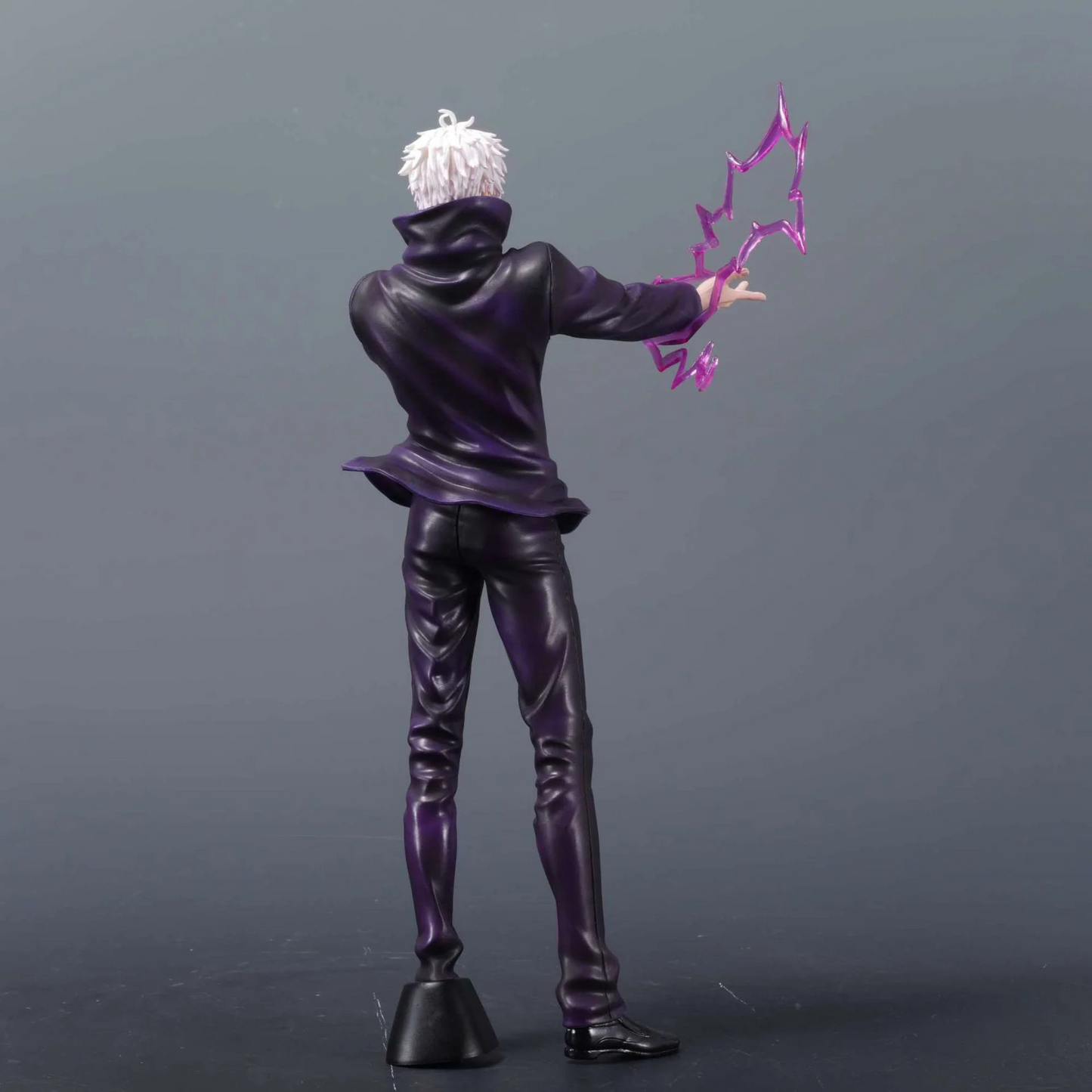 Satoru Gojo action figure performing cursed energy blast – 31cm Jujutsu Kaisen PVC collectible