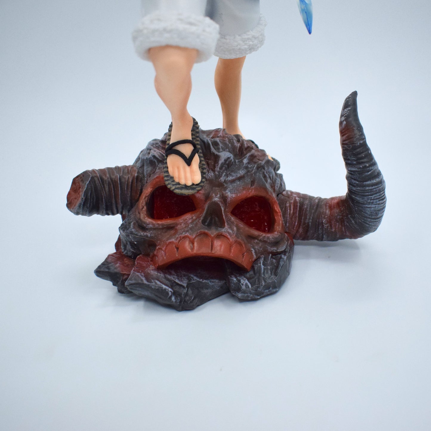 Gear 5 Luffy – 38cm Premium Anime Figure with LED Skull Base