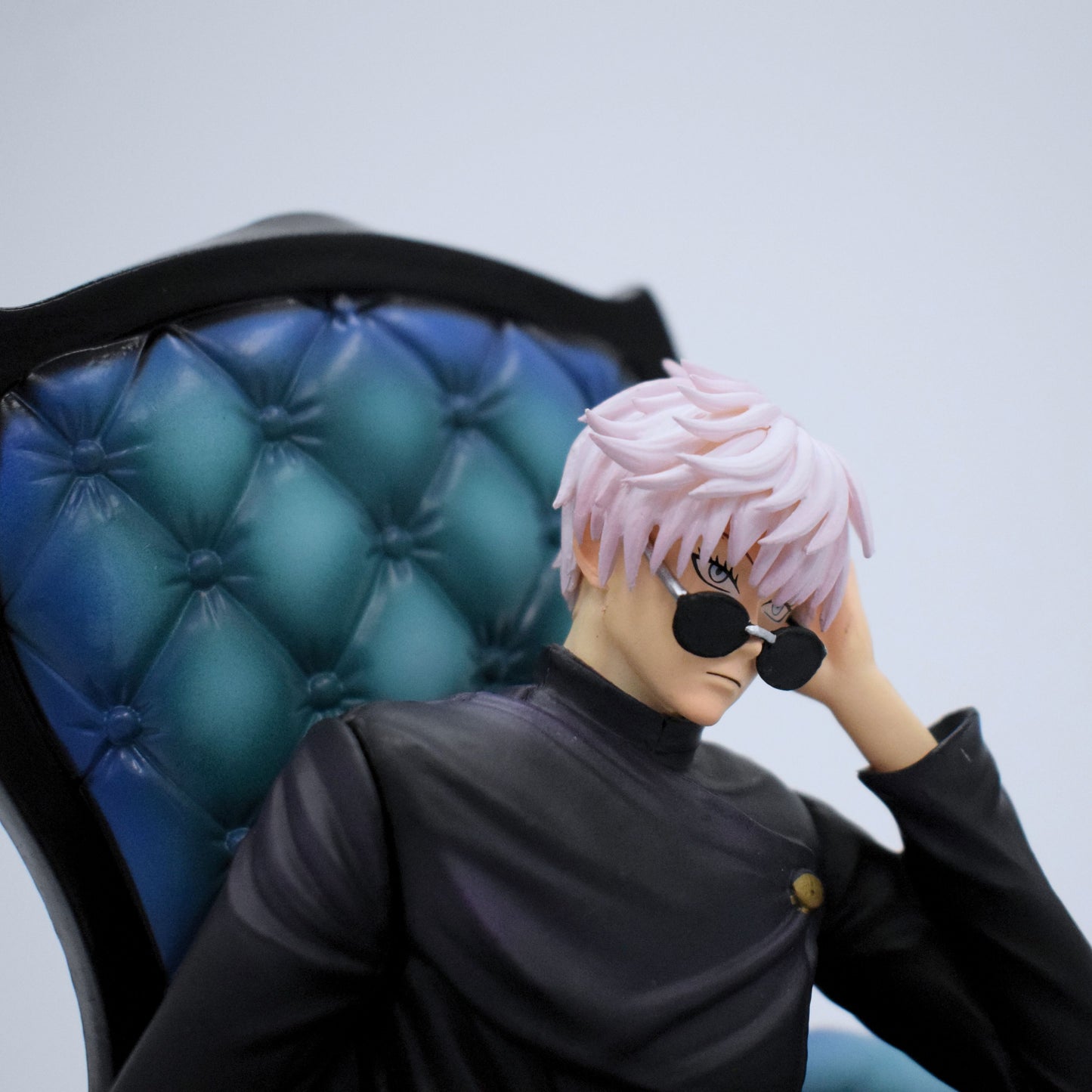 Satoru Gojo Seated Throne Edition Anime Collectible (22 cm)
