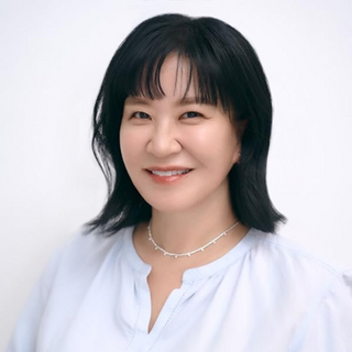 Susan Lee