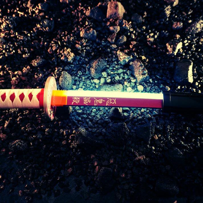 Kanao Tsuyuri – Demon Slayer Pink Nichirin – LED Katana Replica (104 cm)