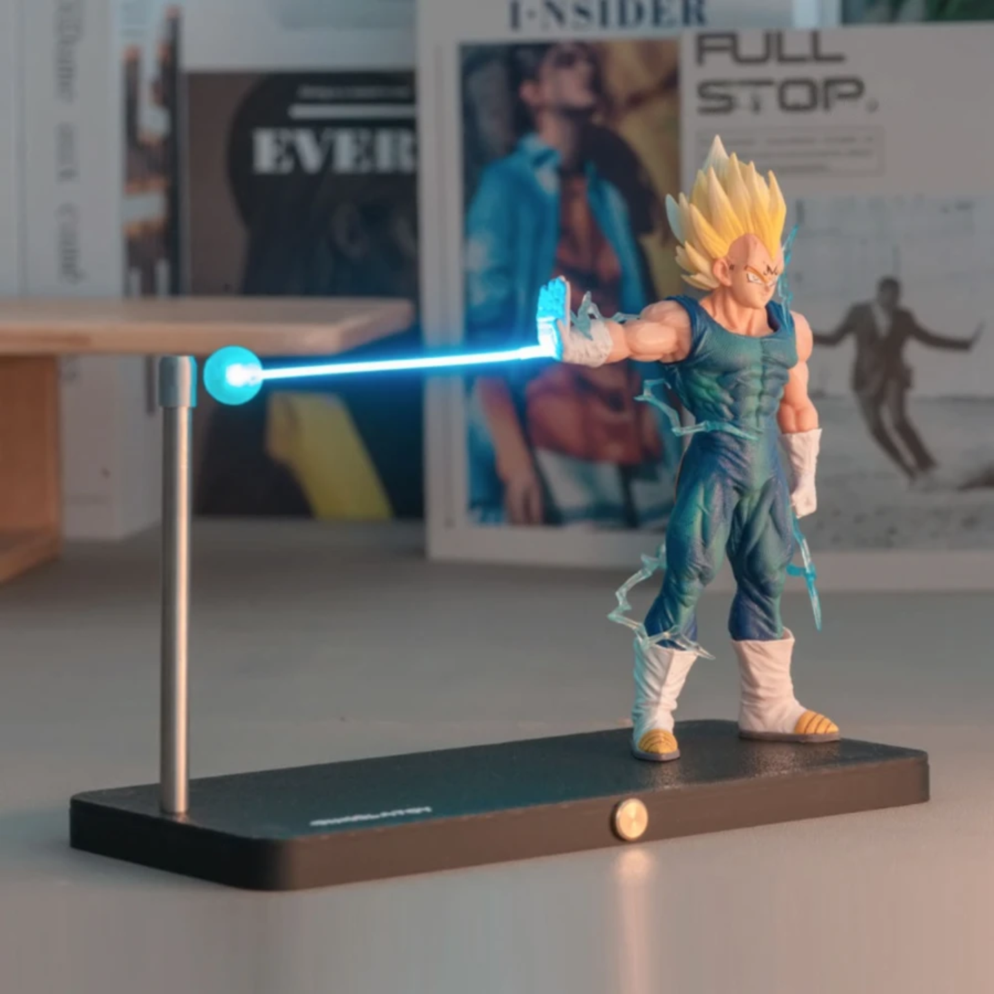 Vegeta Super Saiyan LED Energy Effect Anime Figure (16 Cm)