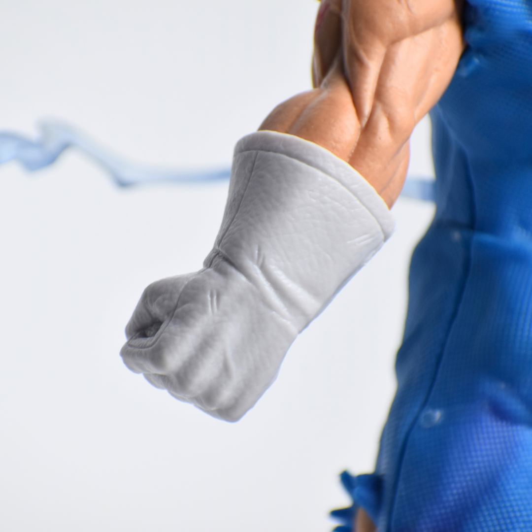Demonize Vegeta IV Action Figure - close-up of clenched fist in white glove
